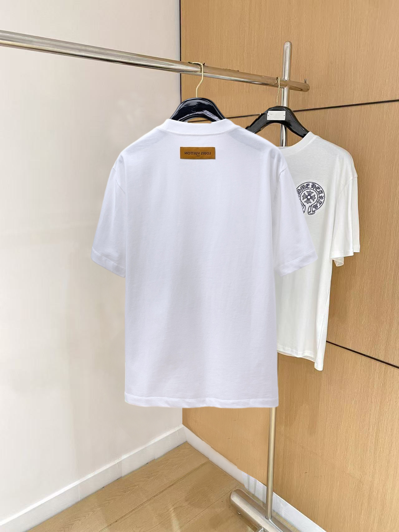 short sleeves